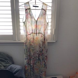 Below the knee  floral short-sleeve  dress